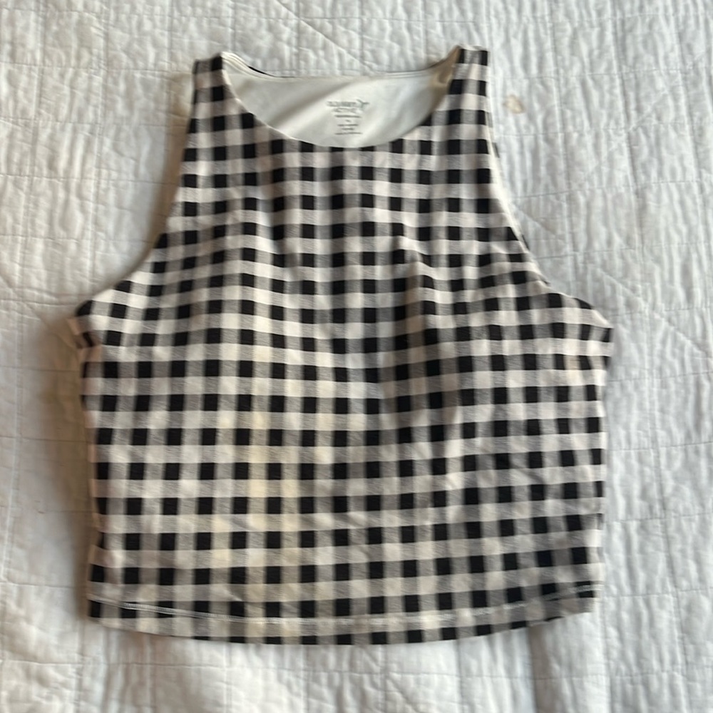 Old navy size:M black and white checkered athleic top
